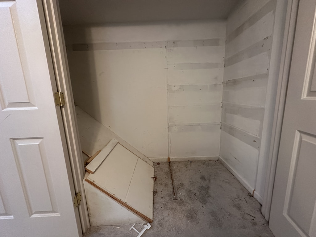 Cheltonham Ct. Interior Wall  Removal in Manchester, NC.